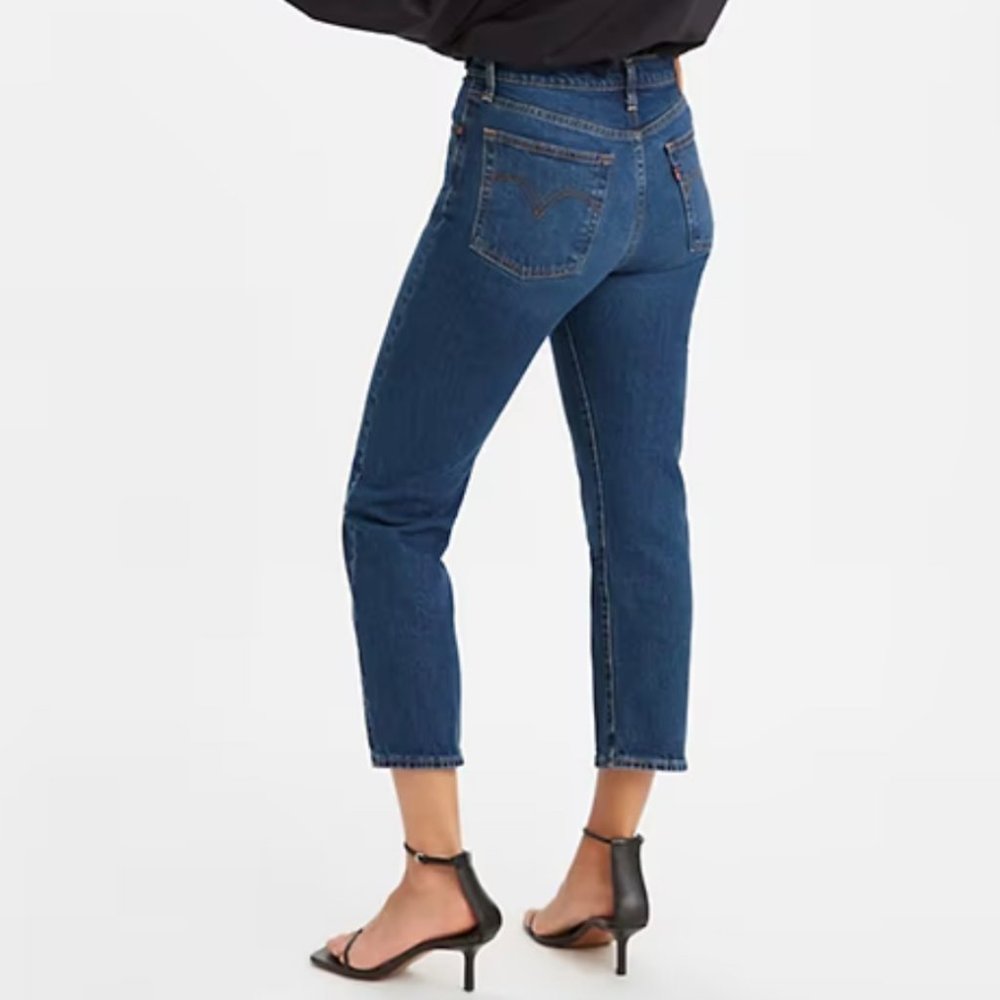 Levi's wedgie jean straight legged